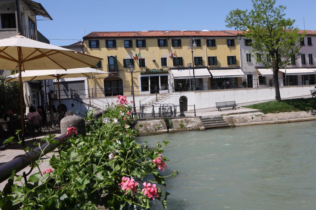 Albergo Alla Campana โตโล ภายนอก รูปภาพ