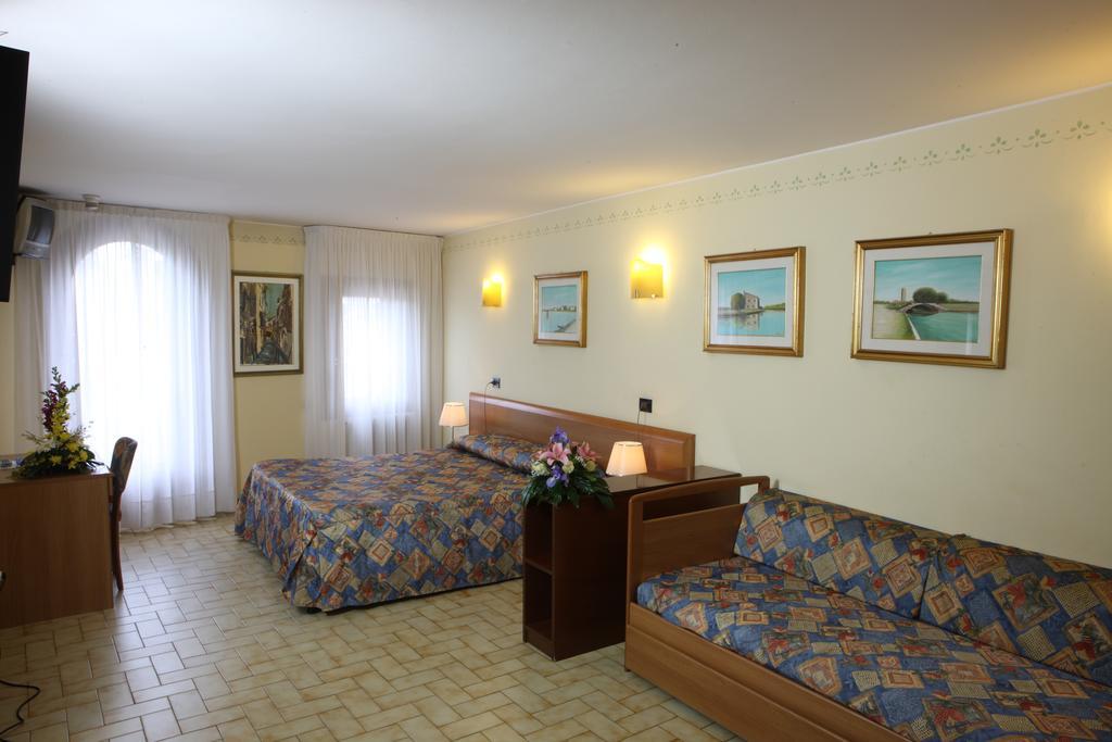 Albergo Alla Campana โตโล ภายนอก รูปภาพ