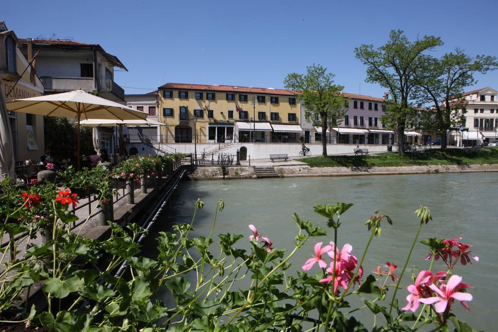 Albergo Alla Campana โตโล ภายนอก รูปภาพ